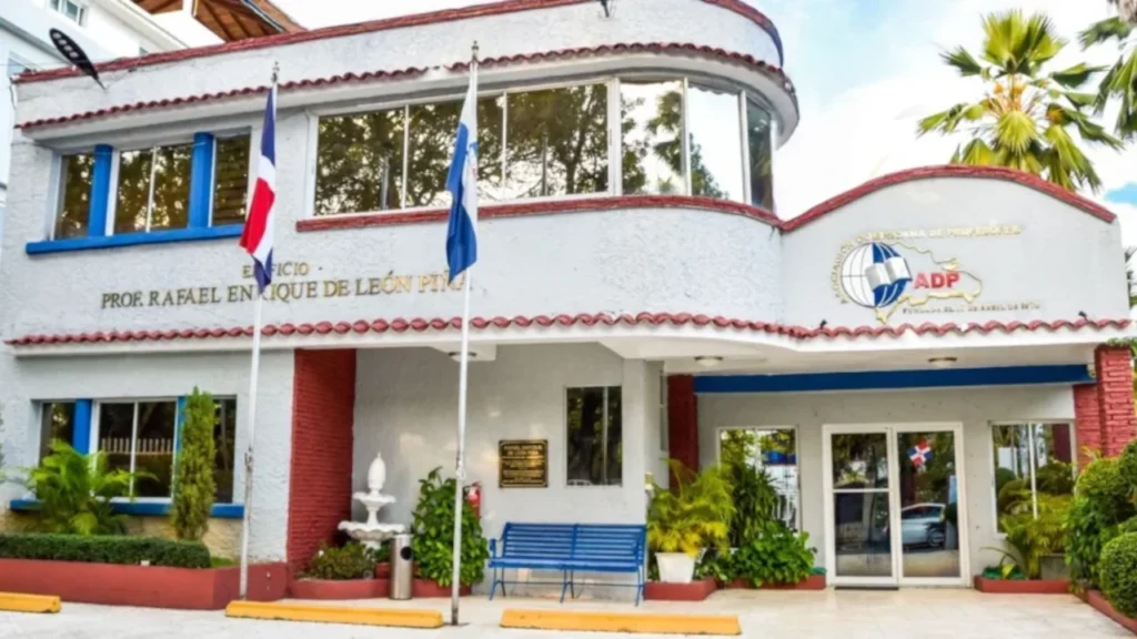 ADP exige al Minerd transparencia sobre la ubicación de las 1,000 nuevas aulas anunciadas para el próximo año escolar
