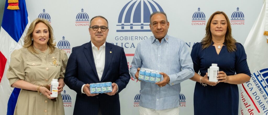 AFP Popular entrega medicamentos y alimentos valorados en RD$60.49 millones para adultos mayores del CONAPE