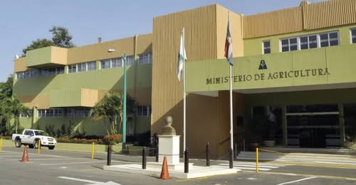 Señalan irregularidades en licitación de Agricultura por presunta sobrevaluación