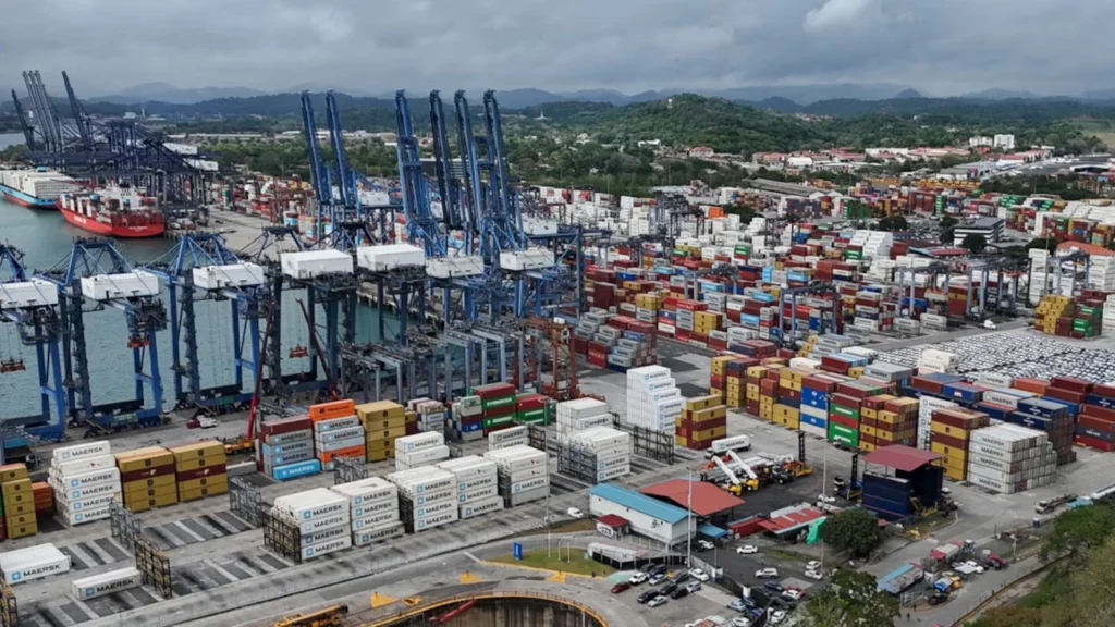 China intensifica la presión económica sobre Panamá tras un fallo judicial que afecta a una empresa hongkonesa