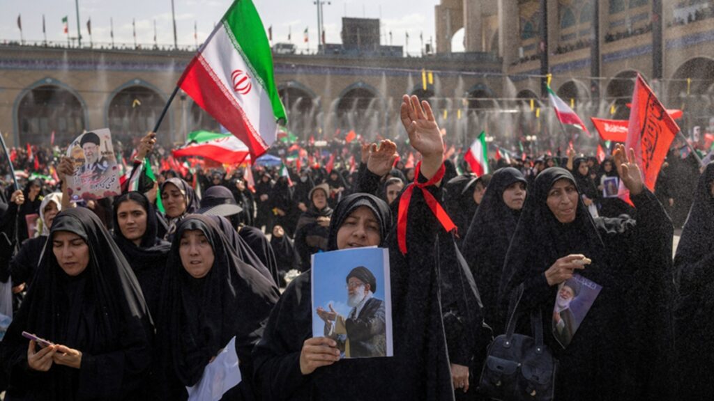 Comienzan en Irán los funerales públicos de Alí Jameneí
