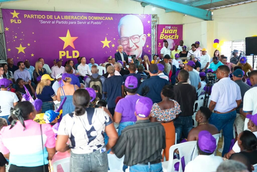 Danilo Medina proclama retorno del PLD al poder en 2028