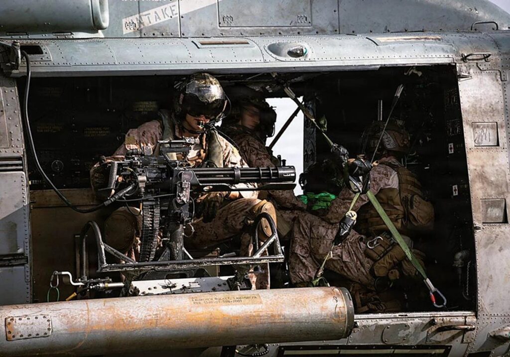 EE.UU. intensifica ataques contra Irán para debilitar su capacidad militar en el estrecho de Ormuz