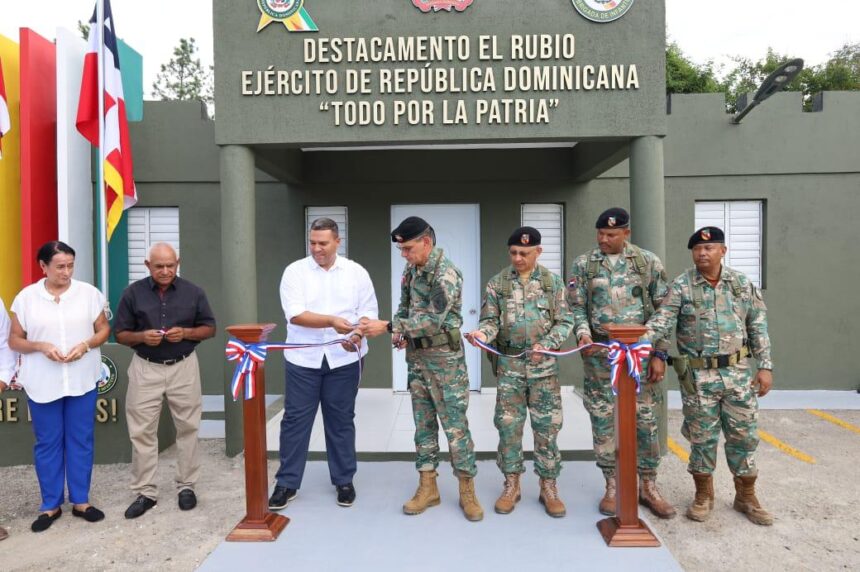 Ejército entrega destacamento remozado en El Rubio, Santiago