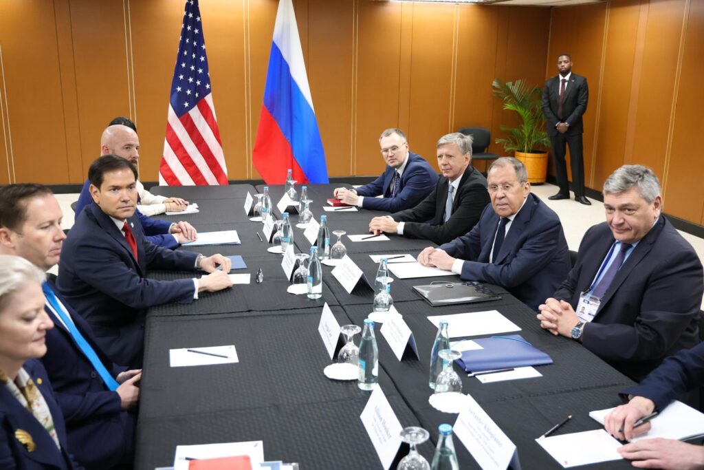 Kremlin aguarda nuevas propuestas de paz de EE.UU. tras el fracaso de los acuerdos de Anchorage