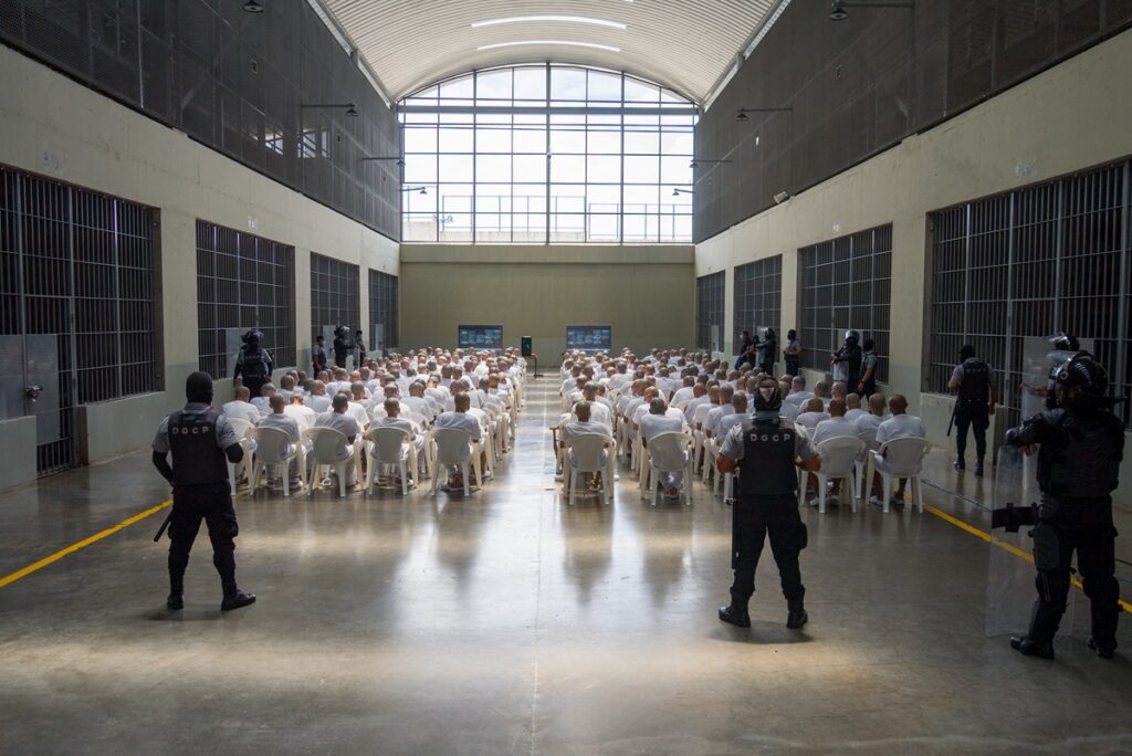 Fiscalía pide condenas ejemplares para 485 líderes de la MS-13 en El Salvador