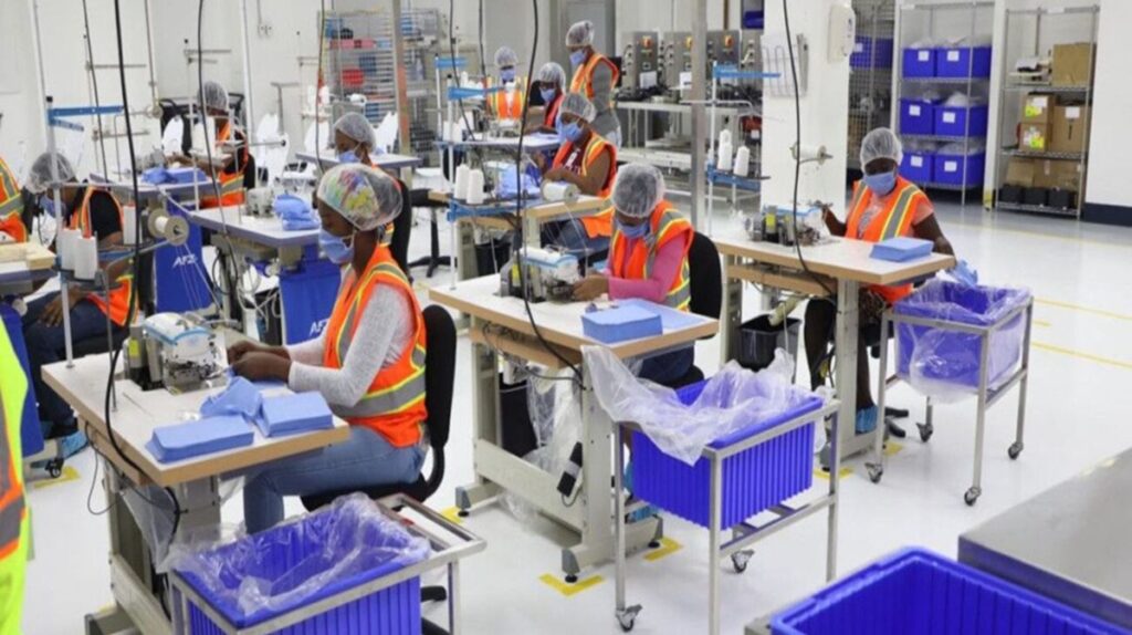 Inversión en zonas francas se triplica en dos décadas y consolida al sector como motor económico de RD