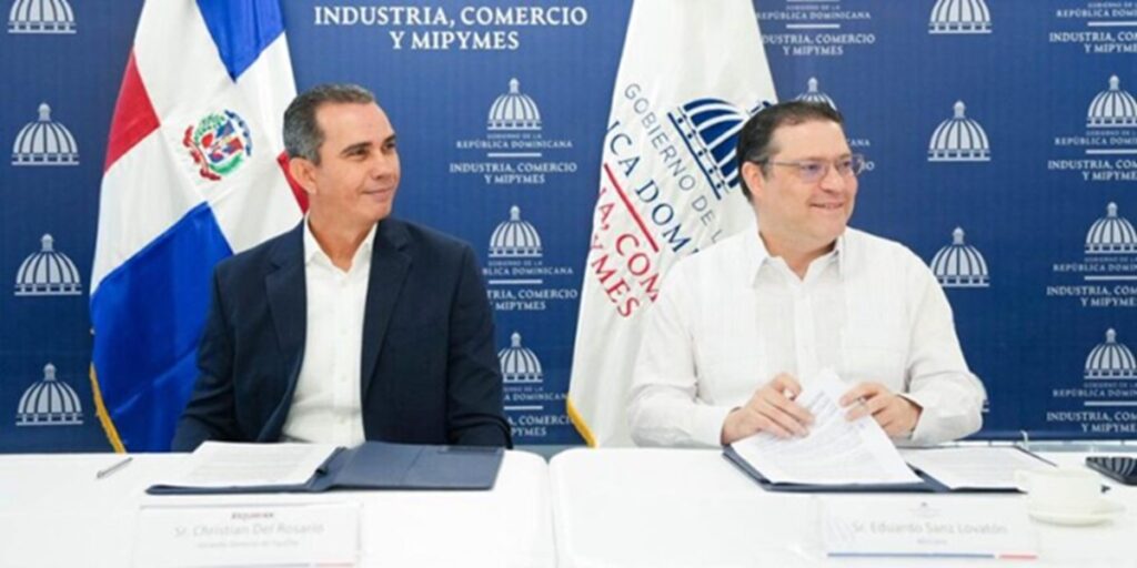 MICM y Equifax sellan alianza para acelerar la inclusión financiera y el acceso al crédito de las mipymes en RD