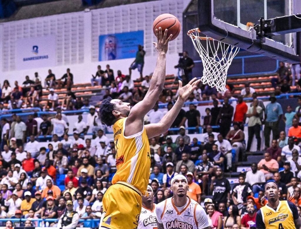 Metros aplastan a Cañeros y avanzan a la final de la Súper Liga LNB 2026