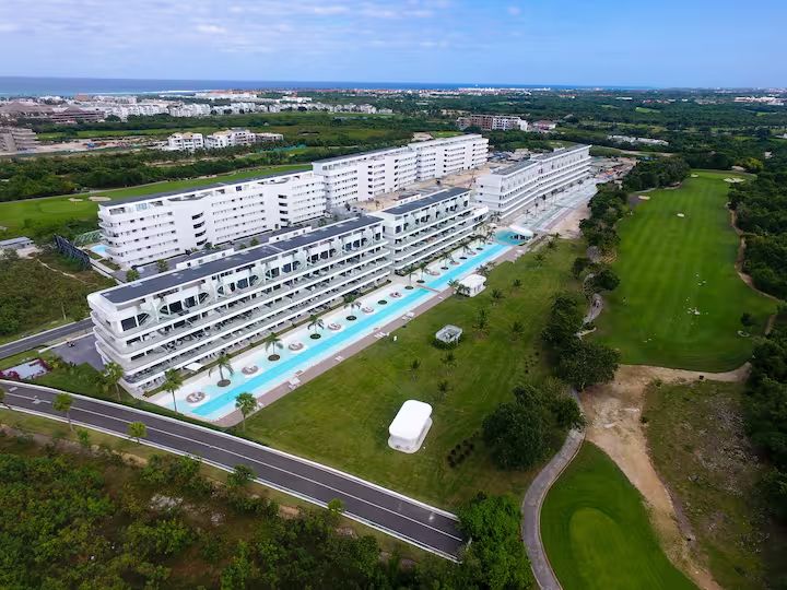 Conflictos en Cana Bay: propietarios acuden a ProConsumidor y enfrentan procesos judiciales