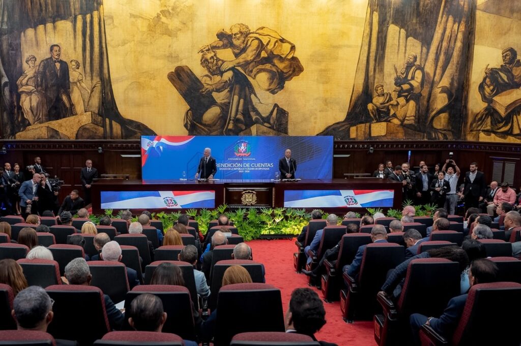 Ricardo de los Santos presenta balance de gestión con 416 iniciativas aprobadas y avances históricos en el Senado