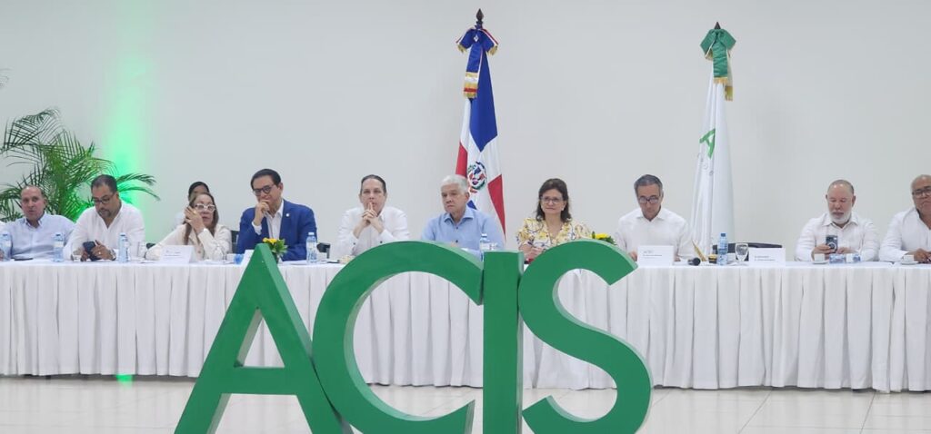 Autopista del Ámbar recibe respaldo del sector empresarial del Cibao