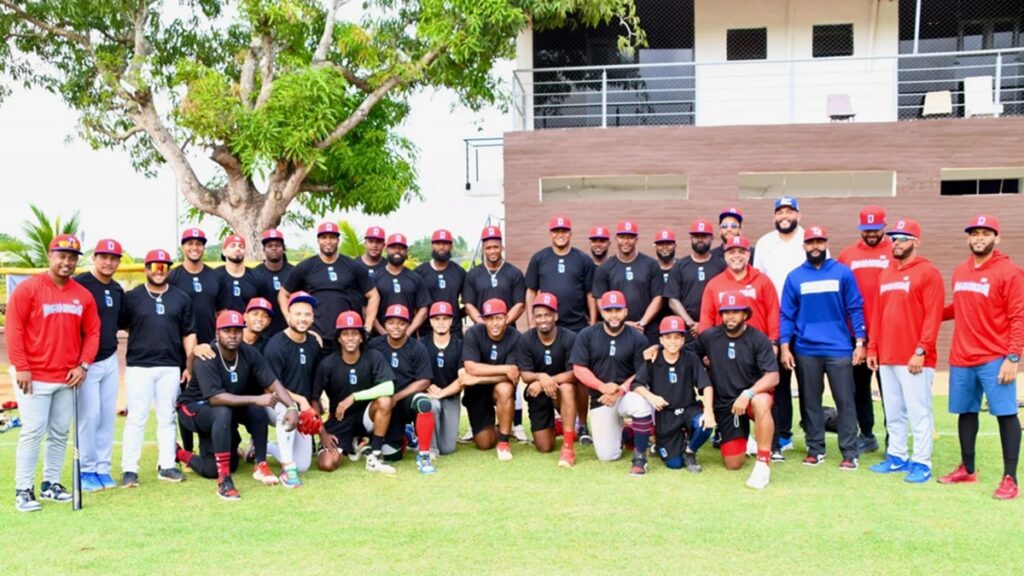 Selección de béisbol dominicana acelera su preparación con la mira puesta en el oro en Santo Domingo 2026