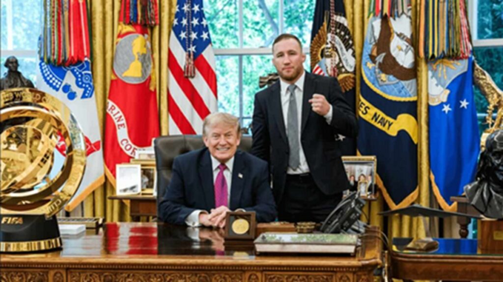Trump recibe a Justin Gaethje en el Despacho Oval tras su histórica victoria en la Casa Blanca