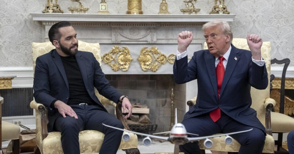 Trump recibirá a Bukele en la Casa Blanca tras el aval a un tercer mandato en El Salvador