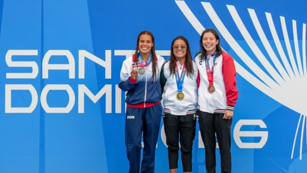 Garza conquista la plata en clavados y Amores suma bronce en natación para su país en Santo Domingo 2026