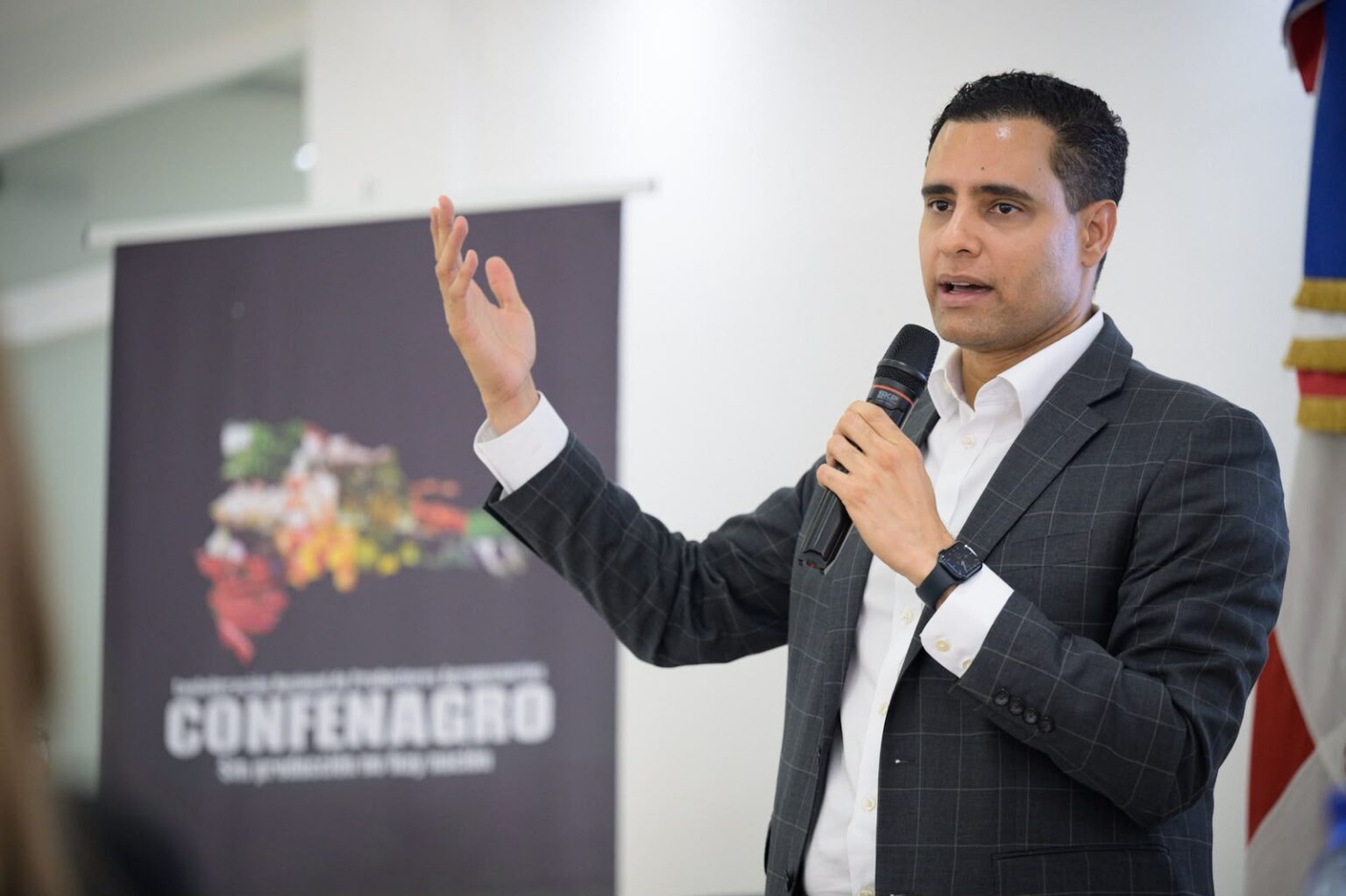 Economista Juan Ariel Jiménez asegura sector agropecuario requiere políticas públicas que garanticen productividad