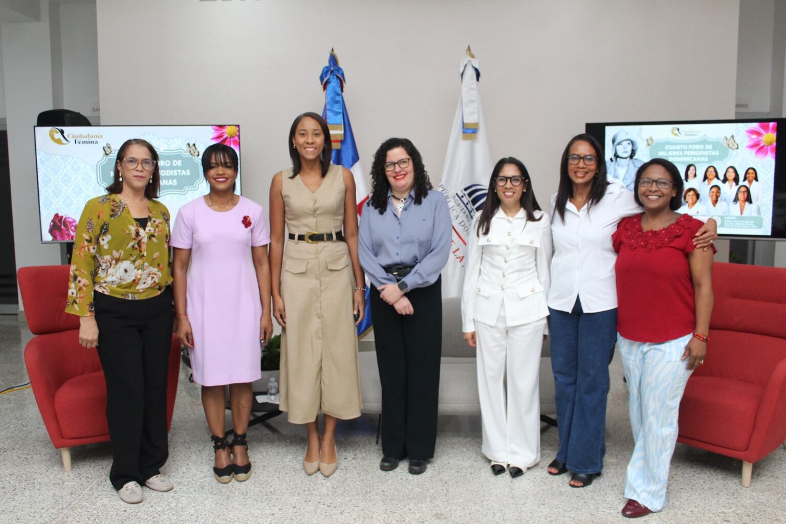 Las periodistas dominicanas lo afirman: contar la realidad desde las mujeres es también construir democracia