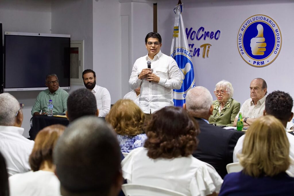 Fellito Suberví es ratificado por el PRM en el Distrito Nacional