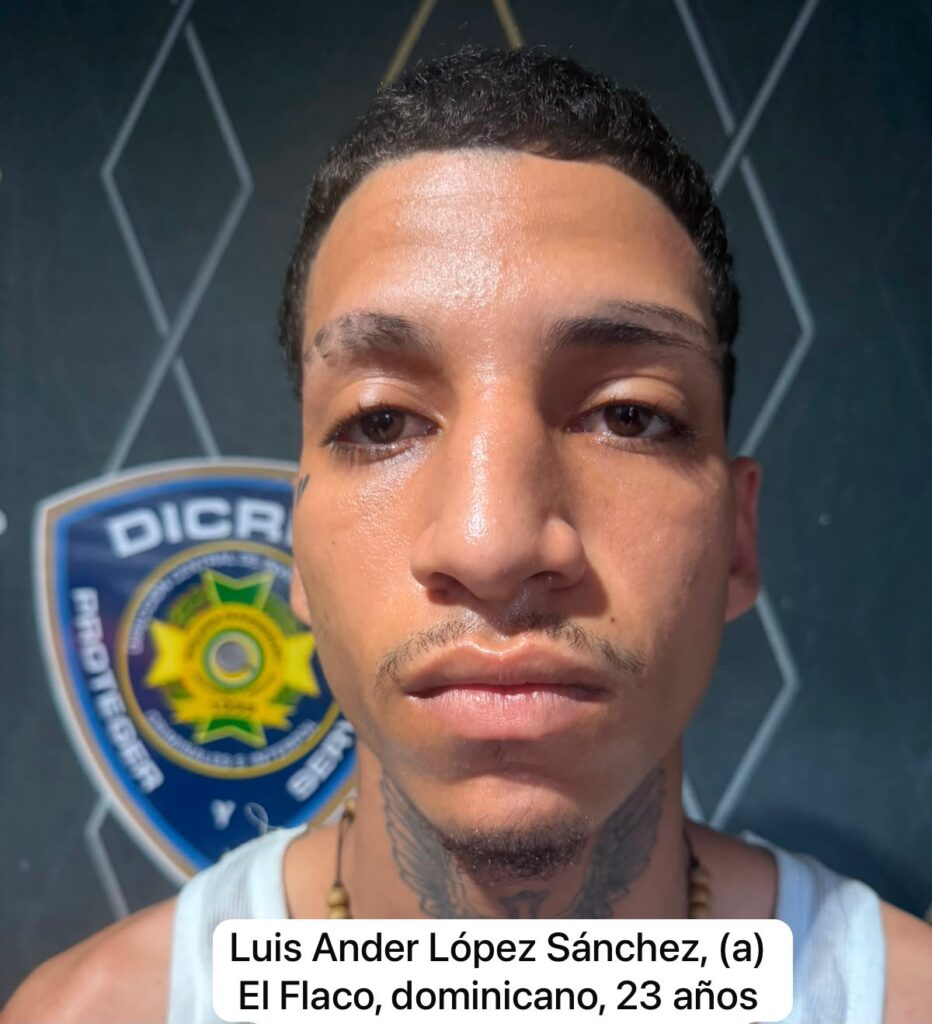 Policía Nacional apresa a peligros antisocial “El Flaco”, implicado en asalto a dos ciudadanos en Las Caobas, SDO