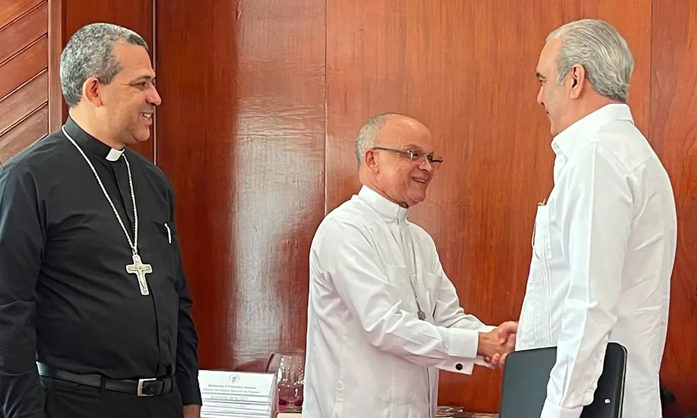 Abinader participa en encuentro con la Conferencia del Episcopado Dominicano