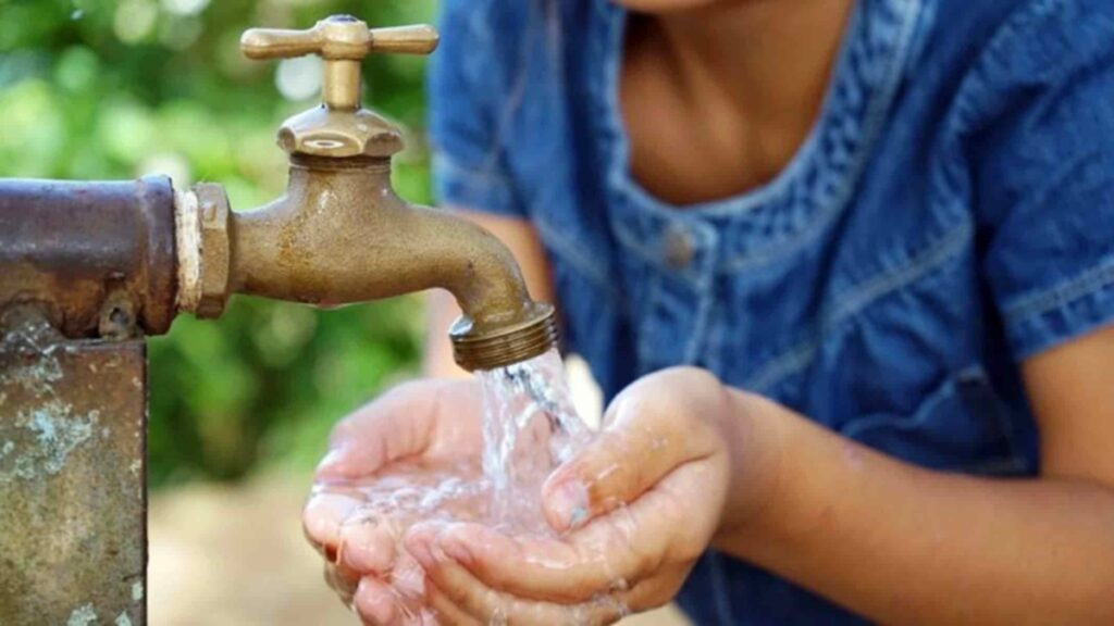 El 68 % de los hogares rurales cuenta con agua potable segura en RD