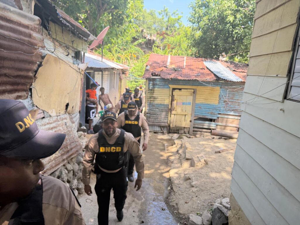 FUERTE OFENSIVA CONTRA EL MICROTRÁFICO DE DROGAS EN PUERTO PLATA; INCAUTAN MÁS DE 4,000 GRAMOS