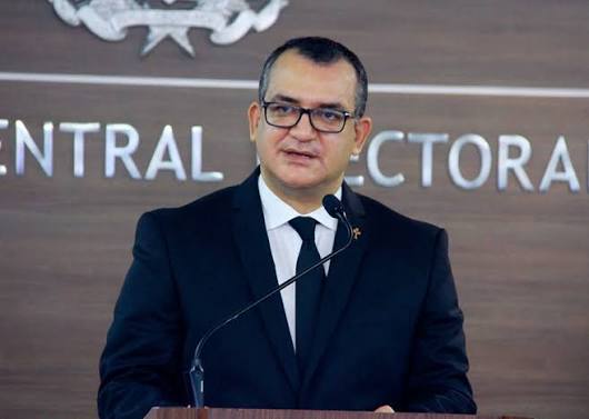 JCE defiende escudo de nueva cédula con respaldo patriótico
