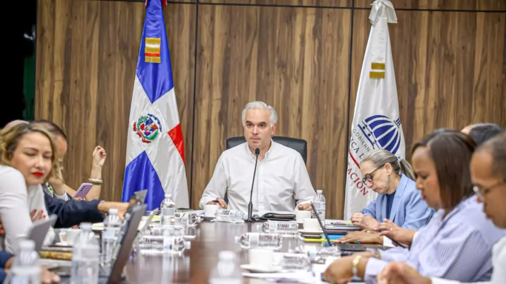 Preparativos del Año Escolar 2026-2027 avanzan según Ministerio de Educación
