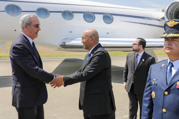 Colombia recibe a Luis Abinader para investidura presidencial