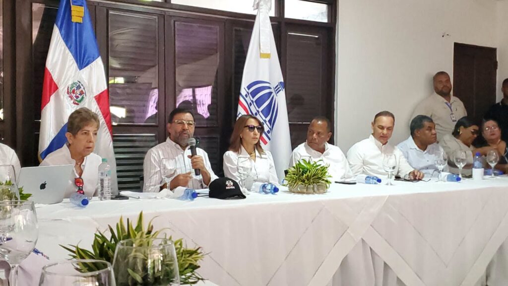 Indrhi construirá 14 obras hidráulicas en comunidades de Puerto Plata