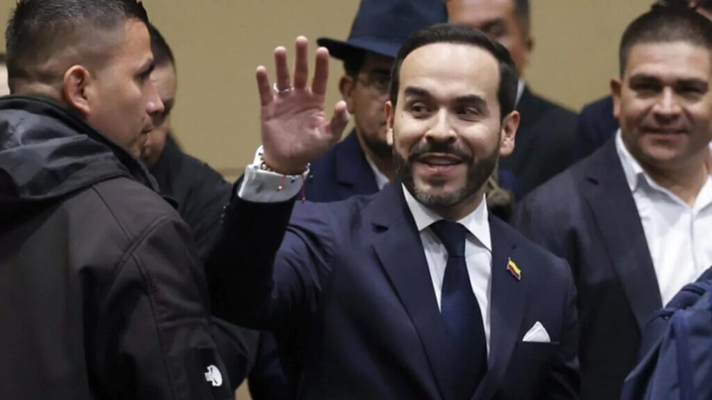 De la Espriella rompe la tradición y oficializa la investidura presidencial en Cali este 7 de agosto