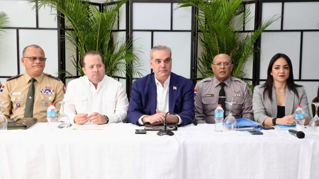 Abinader lidera reunión de seguimiento al Plan de Seguridad Ciudadana