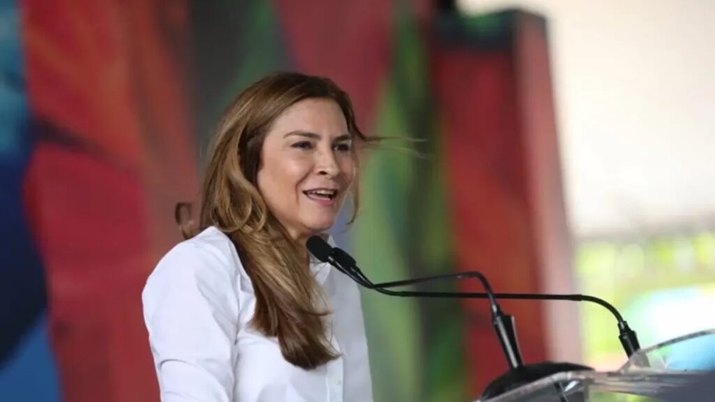 Alcaldía del Distrito Nacional anuncia tercera edición del programa “Plásticos por Útiles Escolares”