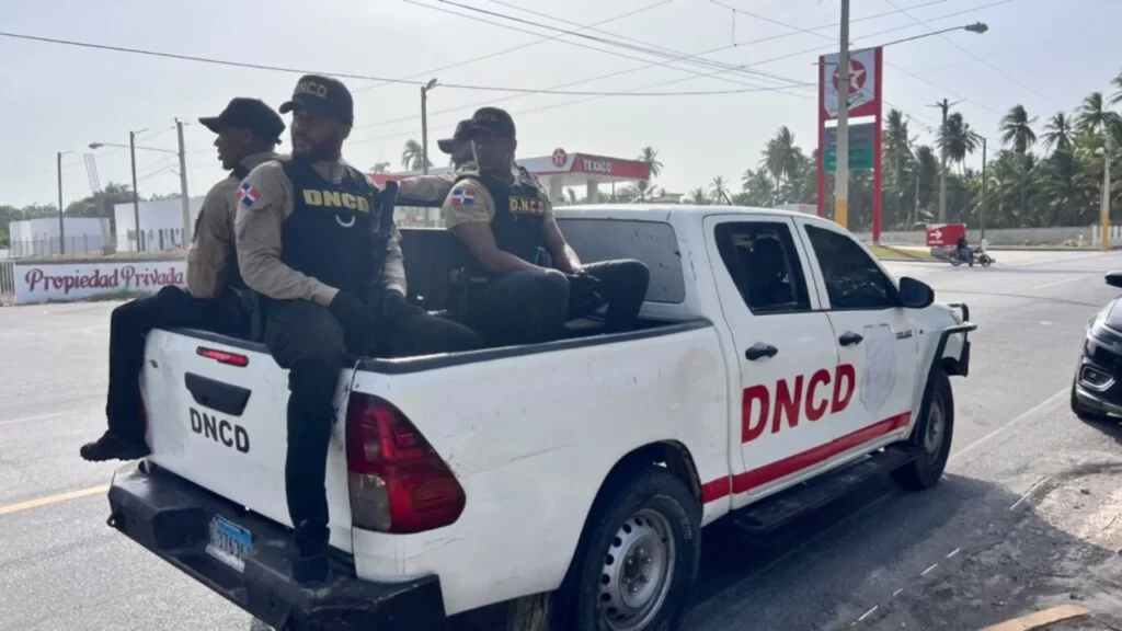 Operativo antidrogas en María Trinidad Sánchez deja nueve detenidos y más de 3,200 gramos incautados