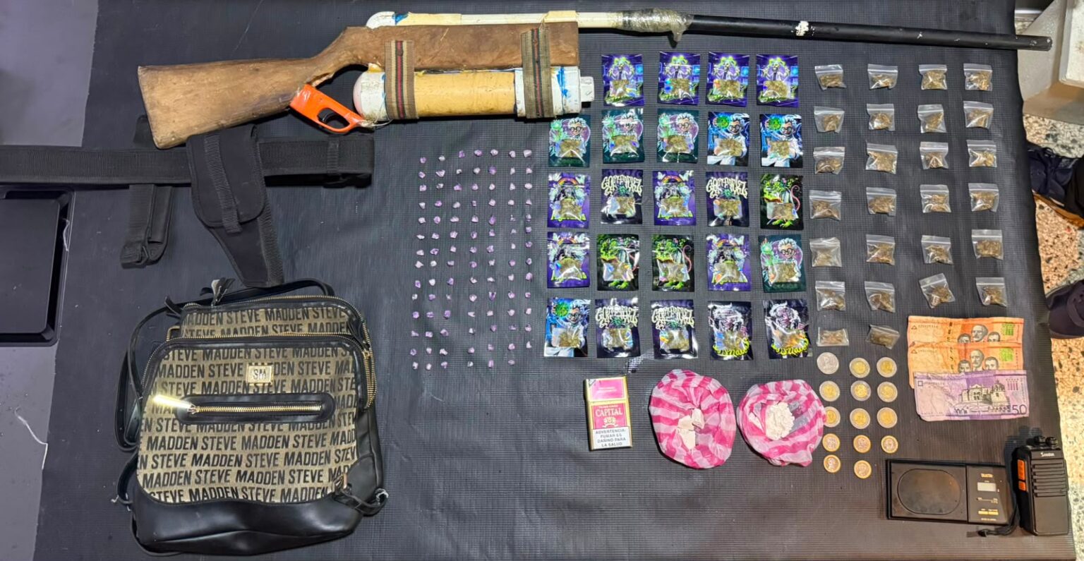 Dintel decomisa sustancias narcóticas y arma casera en La Vega