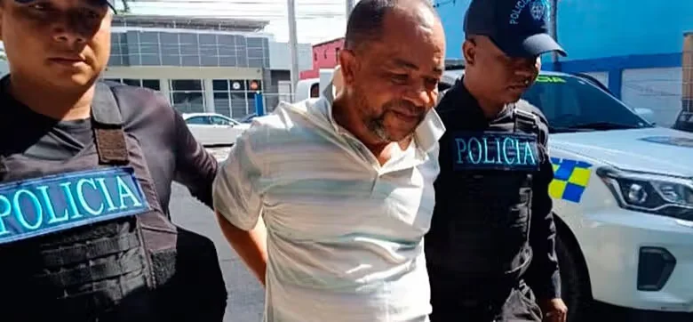 Tribunal dicta un año de prisión preventiva contra “Kekero” por tiroteo mortal en Bahoruco