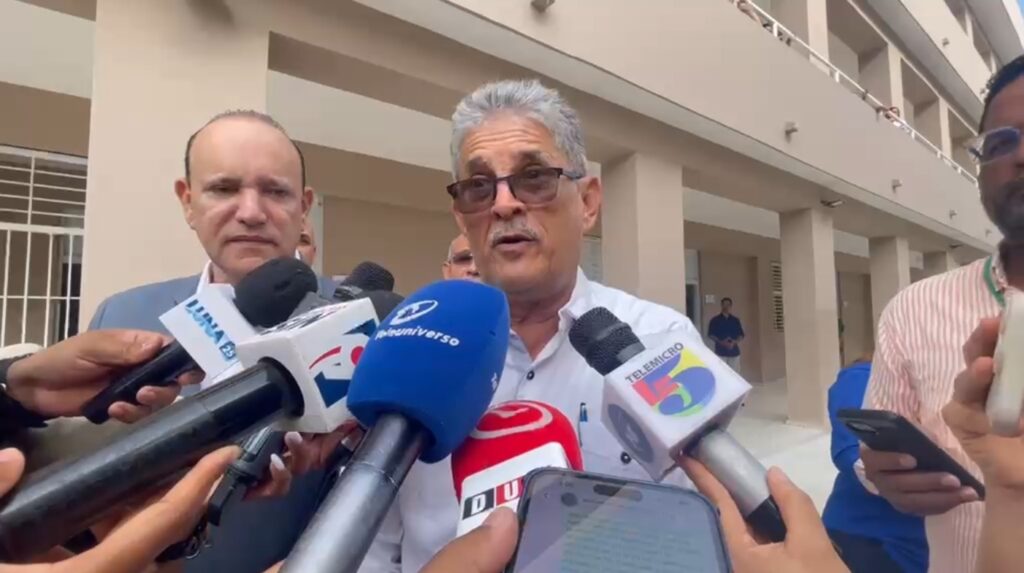 Educación acelera intervención de 24 escuelas en Santiago ante inicio del año escolar