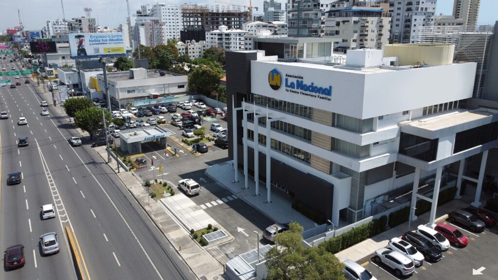 Feller Rate y PCR ratifican la calificación “A” de La Nacional y destacan su fortalecimiento patrimonial y diversificación del crédito