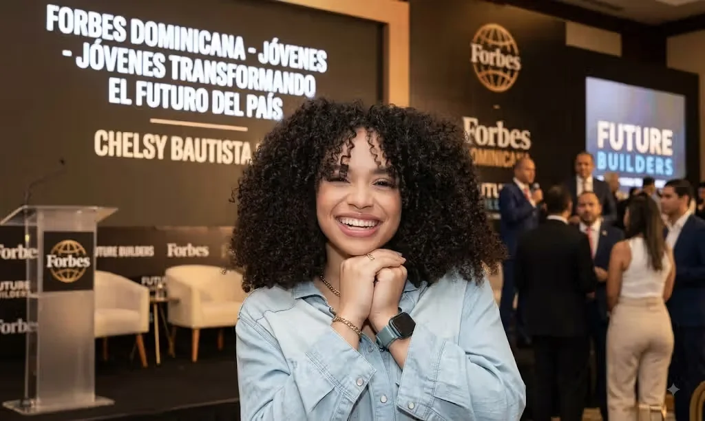 Forbes Dominicana reconoce a Chelsy Bautista entre jóvenes líderes