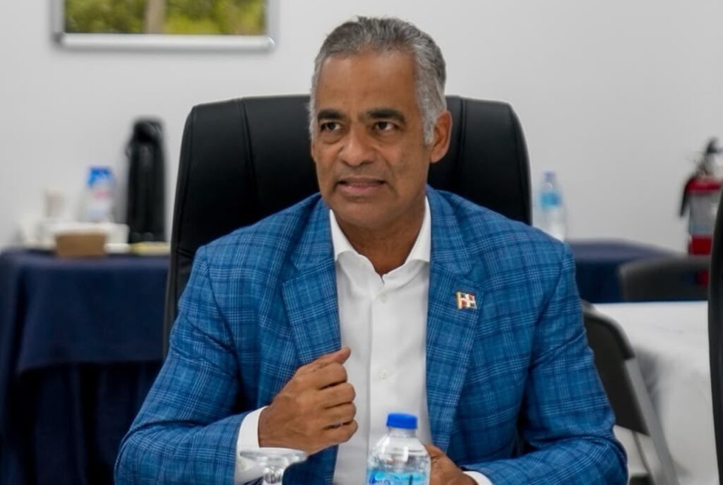 Joel Santos: “No tenemos planes de incrementar la tarifa eléctrica”