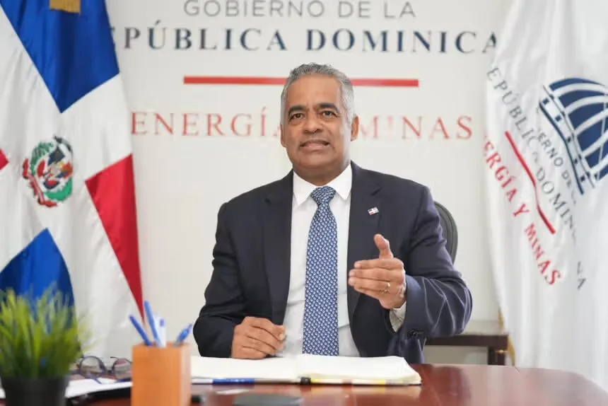 Joel Santos llega al CUED con déficit y desafío eléctrico