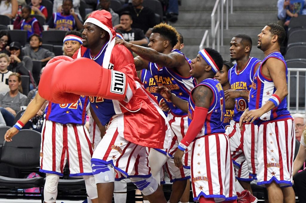 Harlem Globetrotters celebran un siglo de historia con un espectáculo único en la Gran Arena del Cibao