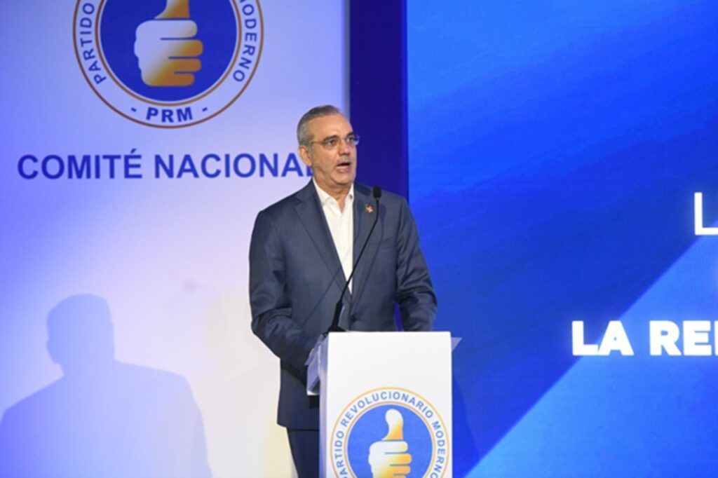 Luis Abinader es elegido presidente del PRM para un período de cuatro años