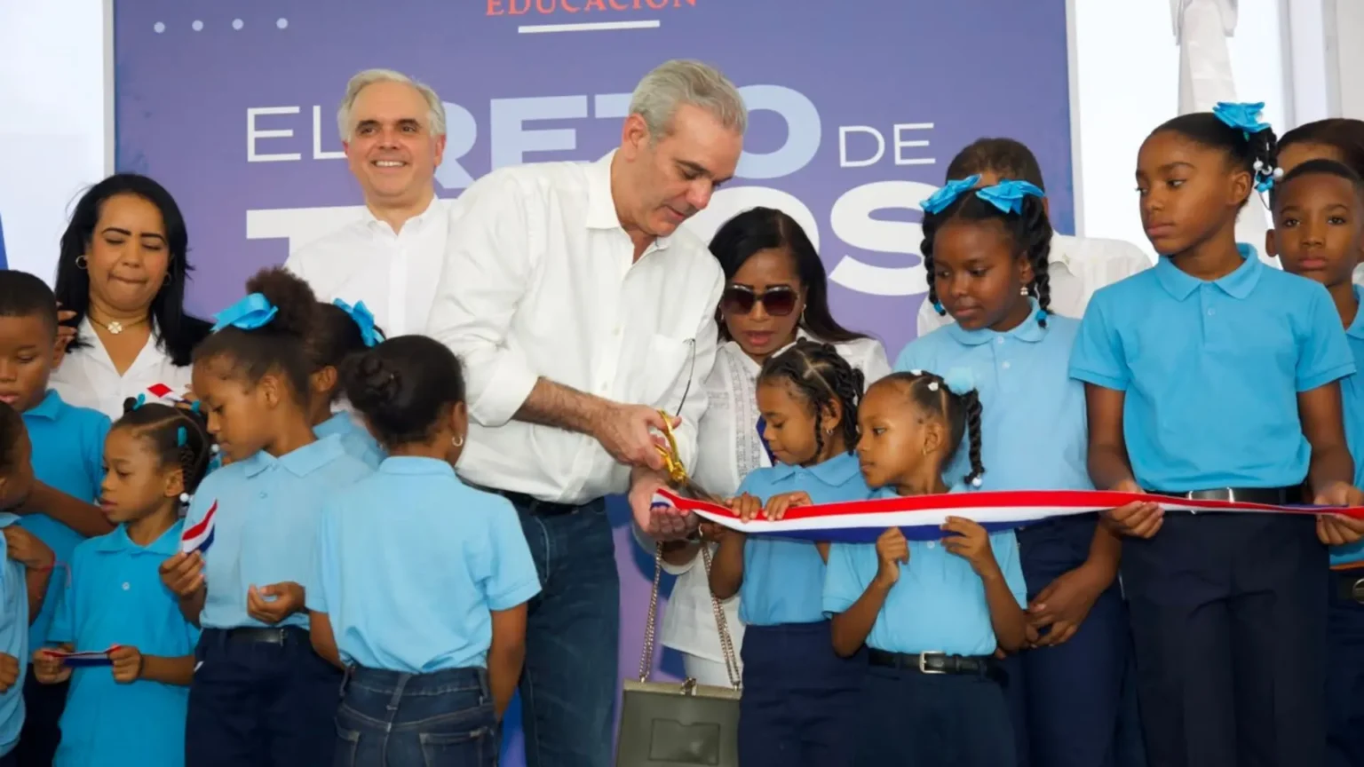 Luis Abinader llama a toda la comunidad educativa para apertura del año escolar