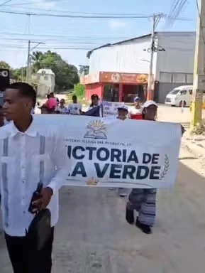 Marcha de oración en Villa Verde reclama conclusión de trabajos de servicios básicos