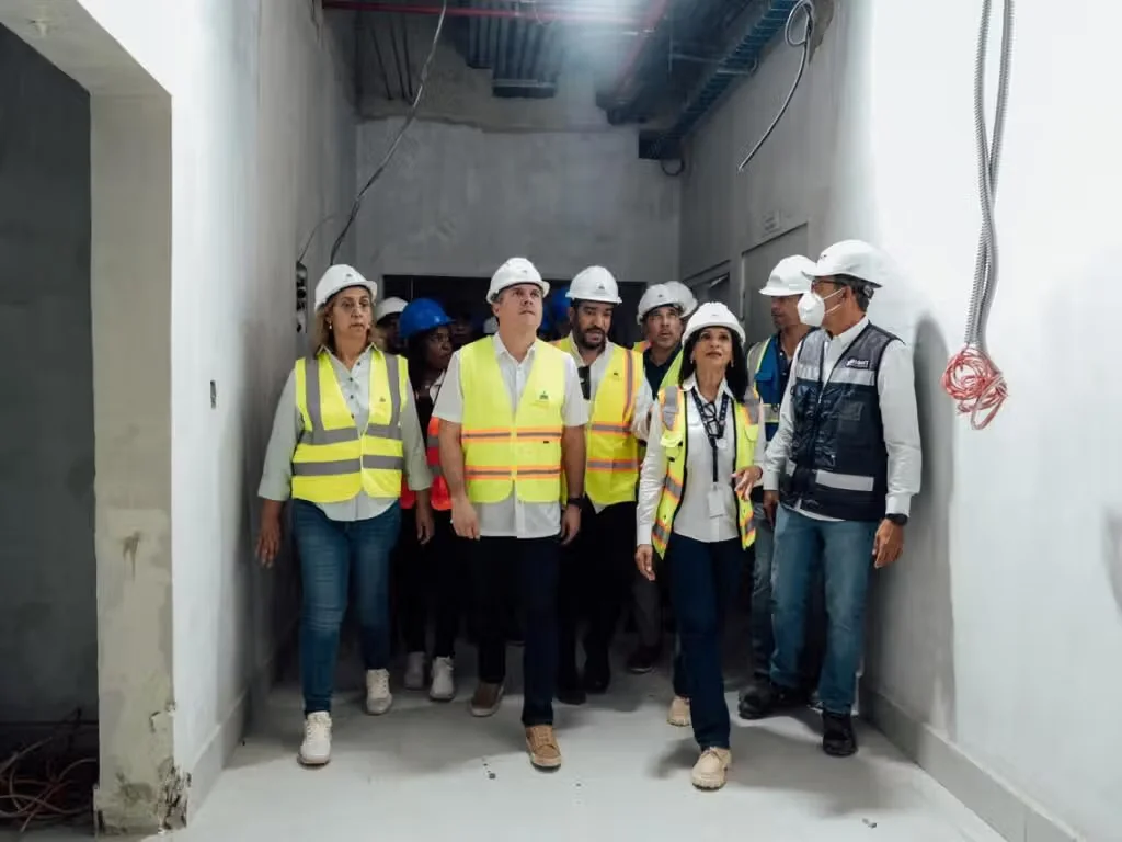 Obras del Hospital Traumatológico en San Cristóbal continúan con un 81 % de avance