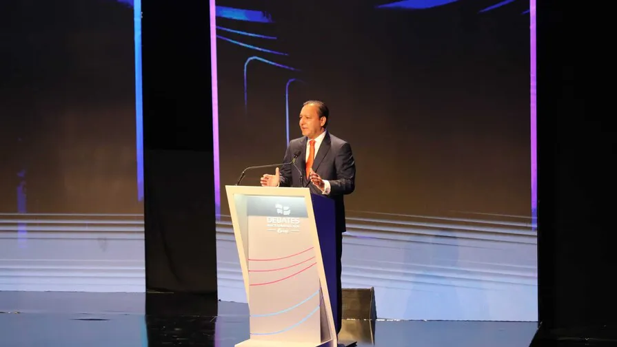 Abel Martínez favorece debates institucionalizados con normas claras y trato equitativo