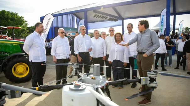 Abinader pide modernización agrícola para sustituir mano de obra extranjera