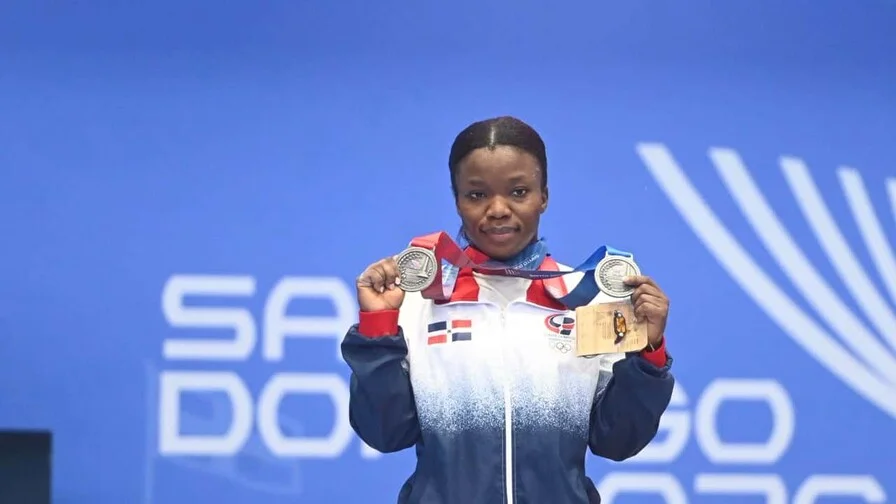 República Dominicana celebra dos platas de Alicia Feliz en pesas